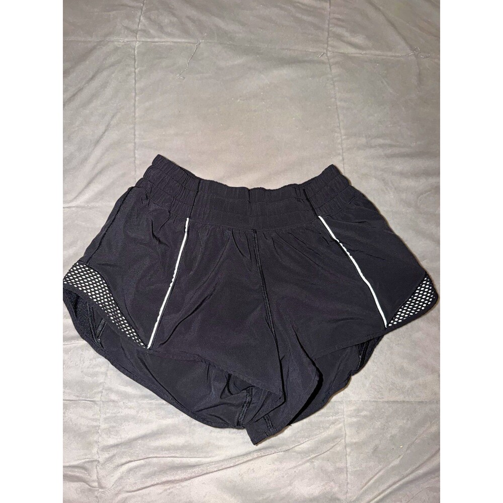 lululemon black running shorts women’s regular 4 poly/spandex elastic waist